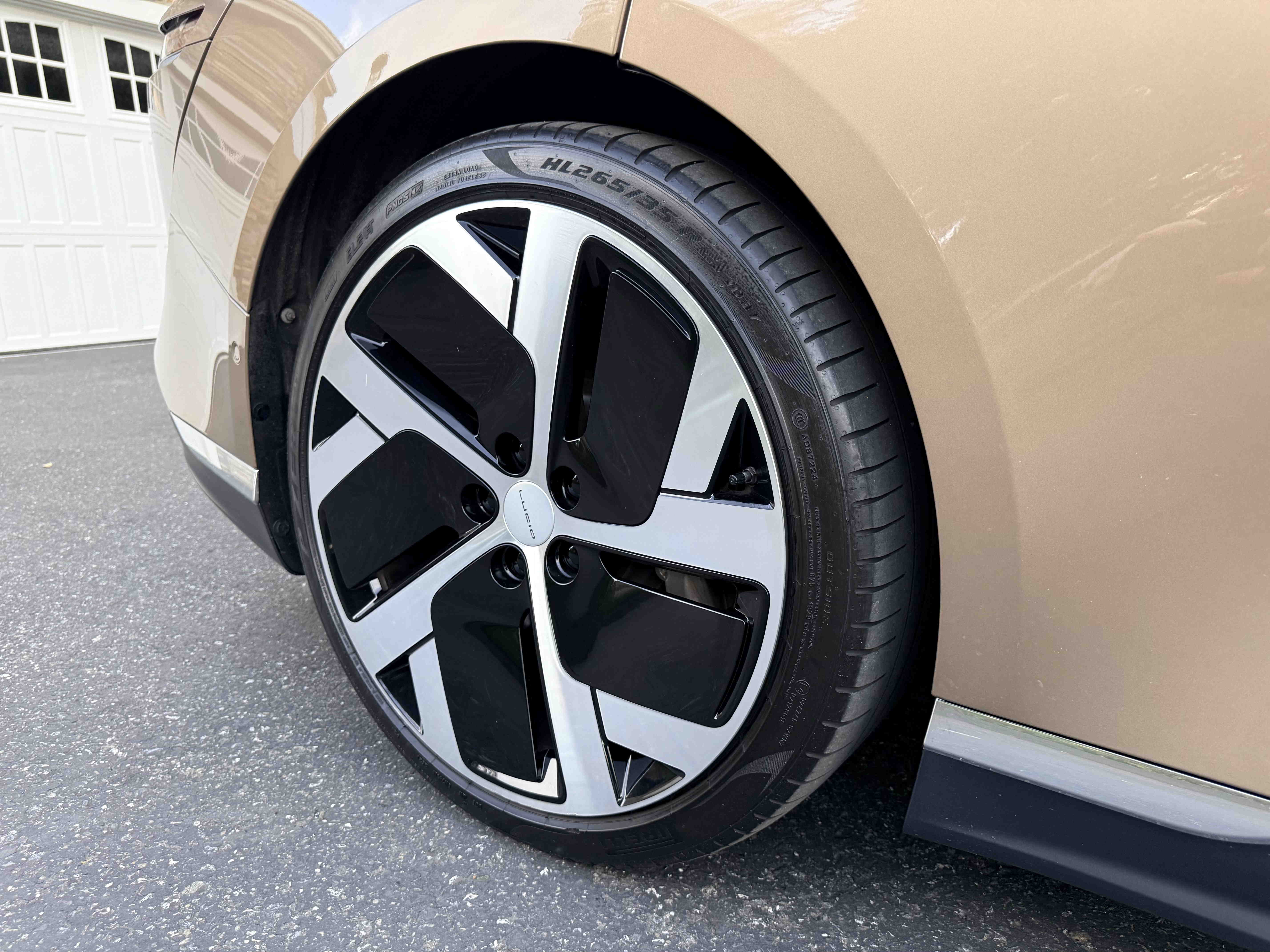 Rear passenger wheel